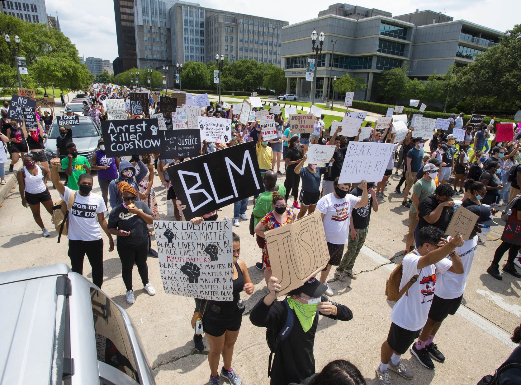 BR.floydprotest.060120 TS 70.jpg